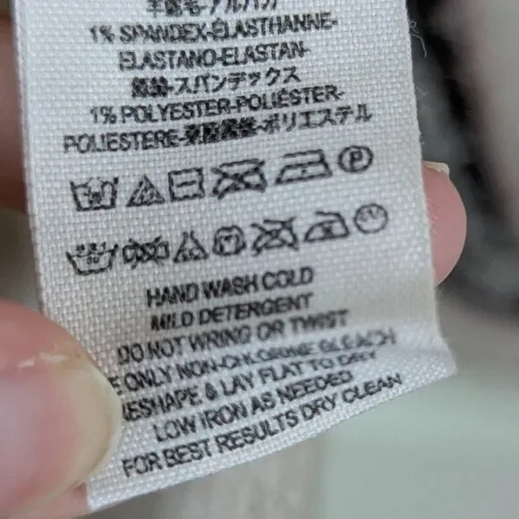 Free People | Cream Cable Knit Distressed Sweater Size Extra Small - Picture 14 of 14